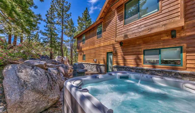 MK486 – “Mid Mountain Lodge”